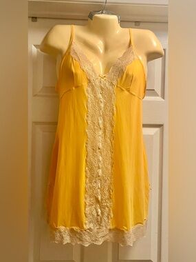 Victoria's Secret Golden Yellow Nylon Chemise w/Cream Lace Trim